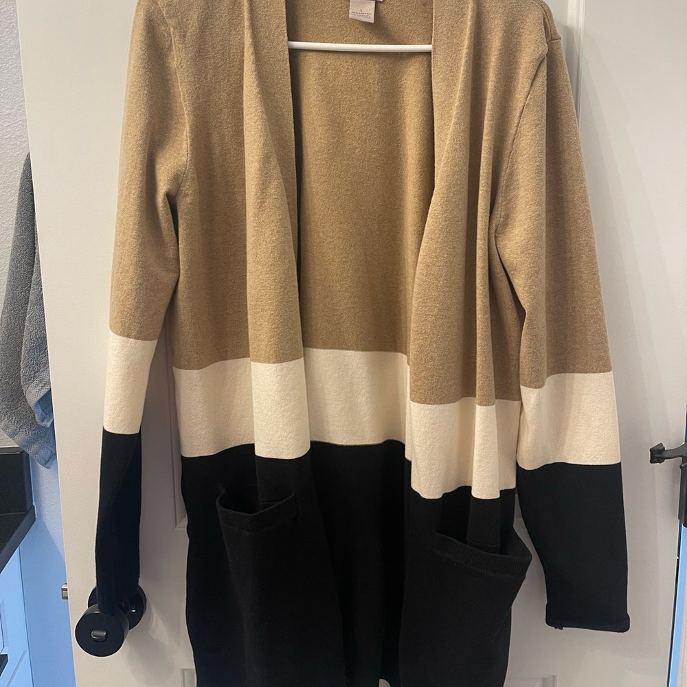 duluth trading cardigan, Size Large